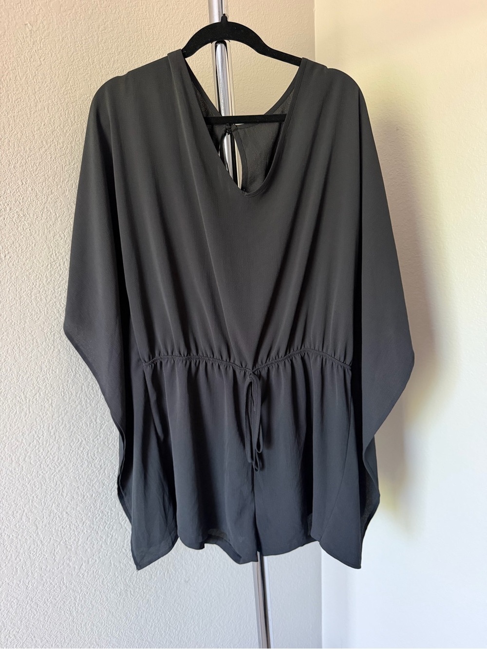 Black Women’s Drawstring Waist V-Neck Romper